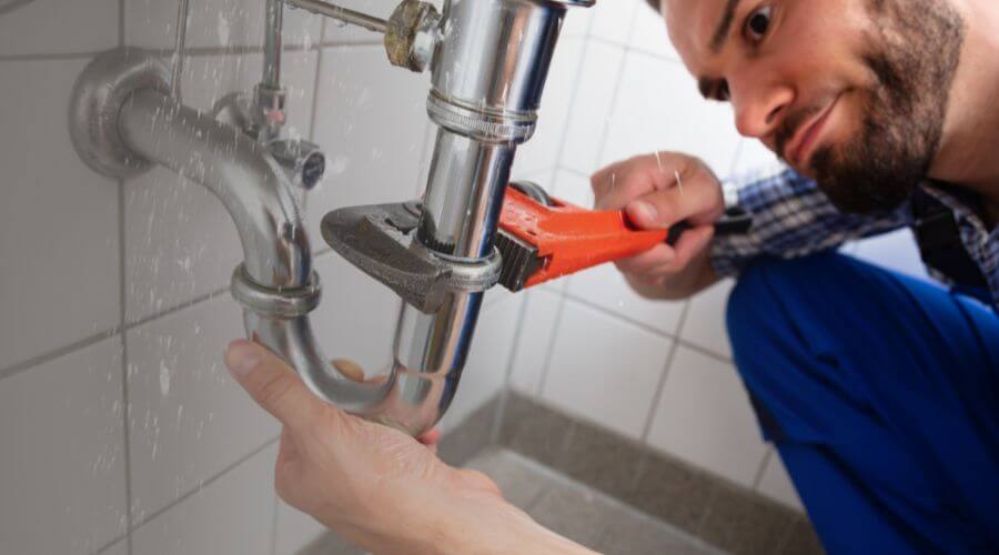 Expert burst pipe repair services in Poulan, GA